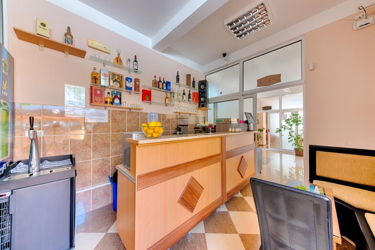 Čanj Hotel Dana מראה חיצוני תמונה