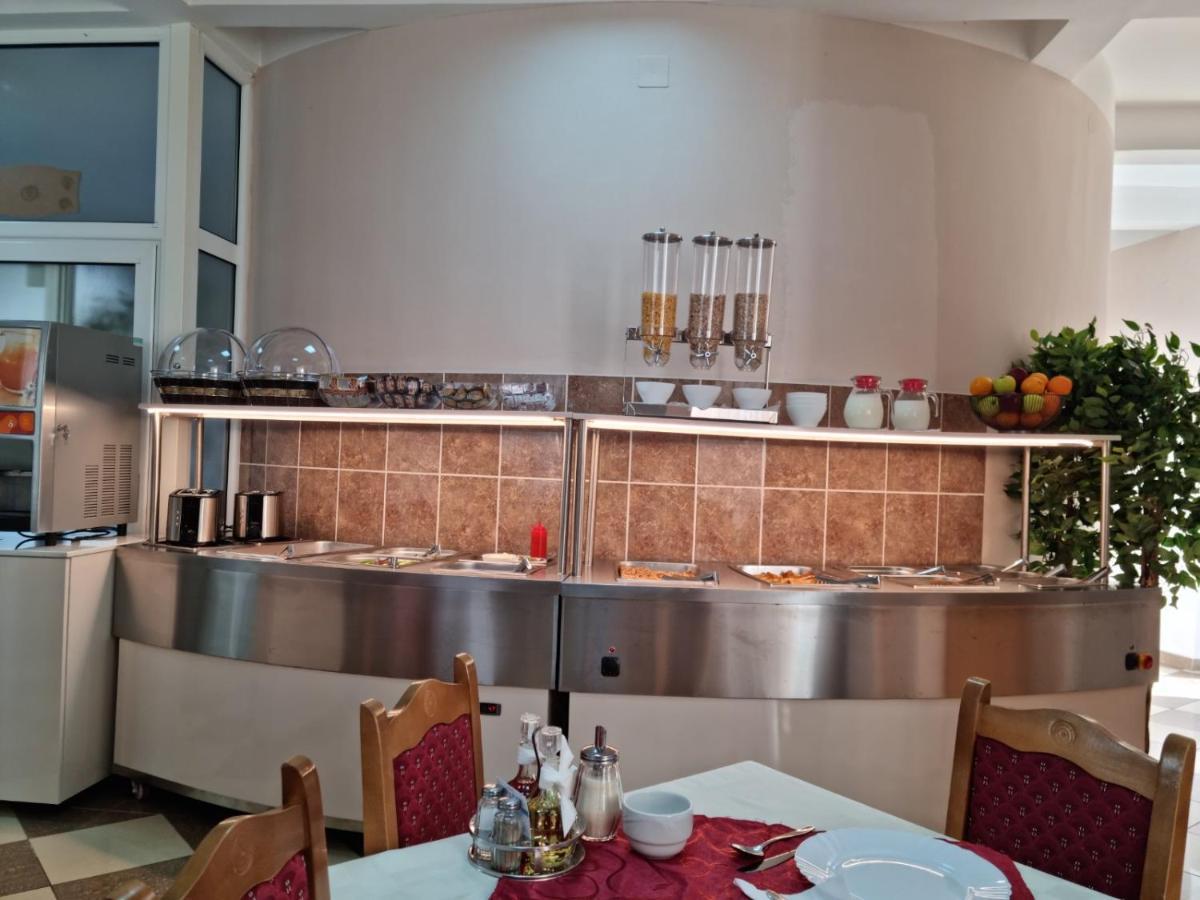 Čanj Hotel Dana מראה חיצוני תמונה